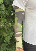 Load image into Gallery viewer, Camouflage Arm Gaiters / Arm Sleeves